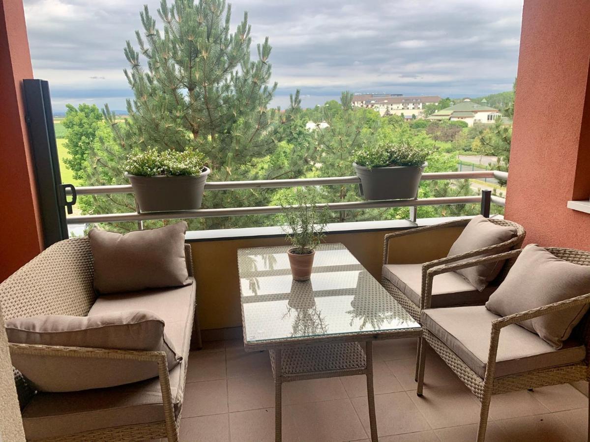 Chance Apartman Buekfuerdo Екстериор снимка